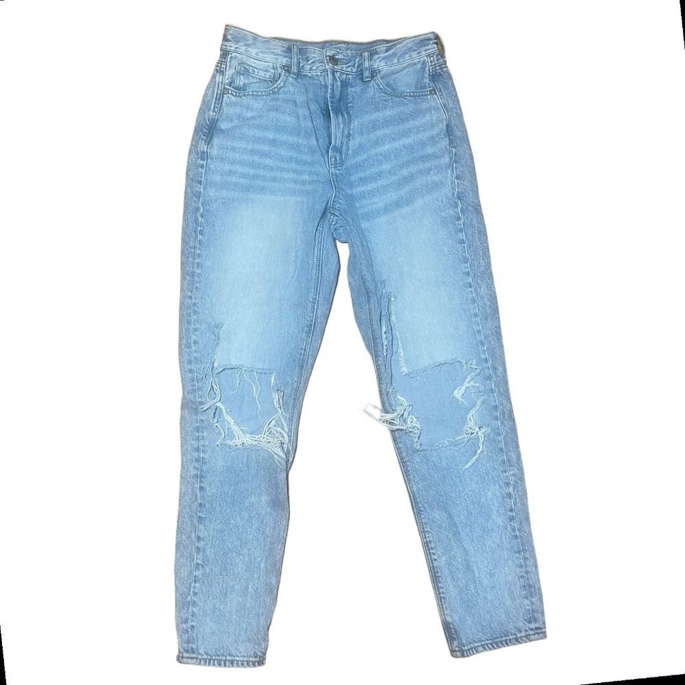 American Eagle Light Wash Distressed Mom Jean Size 4